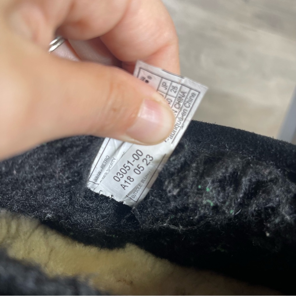 Bearpaw Womens‎ 9 Black Retro Platform Super Shorty Suede Pull On Fur Booties - Picture 12 of 13